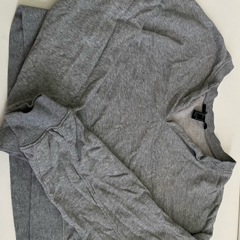 Crop sweater